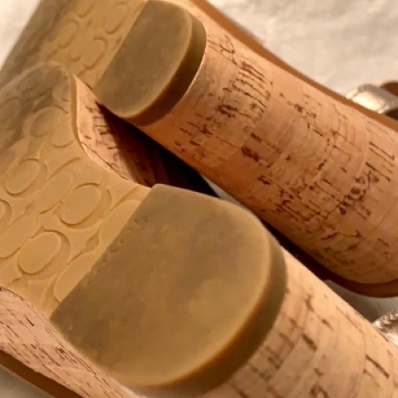 COACH Logo embossed wedge sandal - Picture 5 of 9